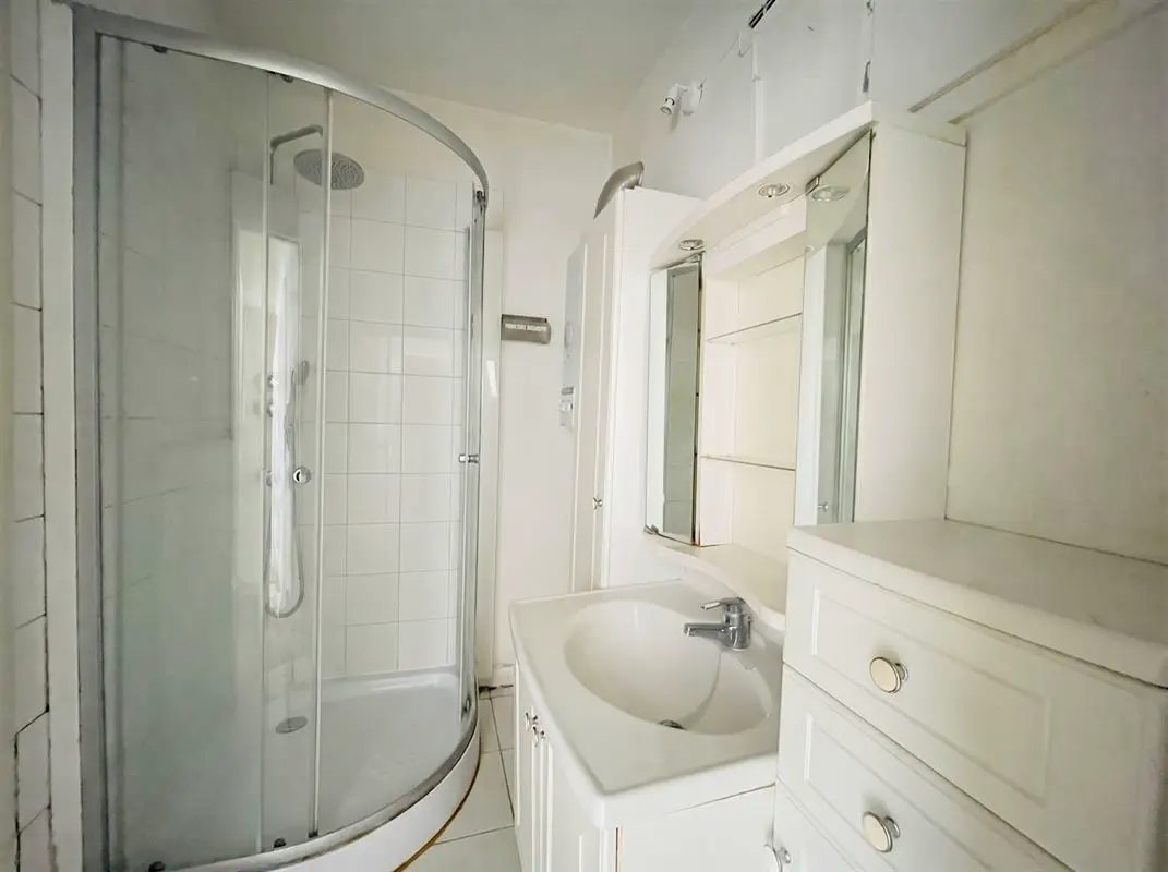 Between the Meuse and the Dérivation, quiet 2-bedroom flat — Photo 6 of 10