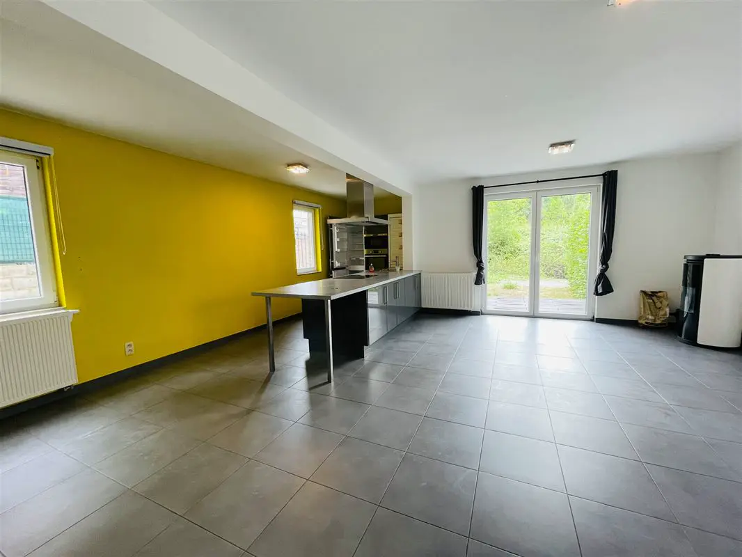 In peaceful natural surroundings, a recently built family home. — Photo 10 of 10