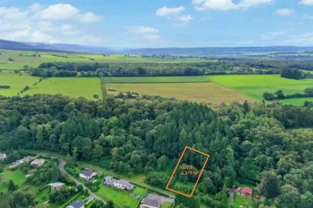 Bouwkavel van 1.373 m² in rustig straatje in Vieuxville.