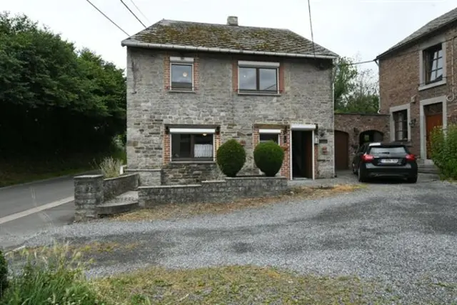 Woonhuis met garage te Comblain-au-Pont