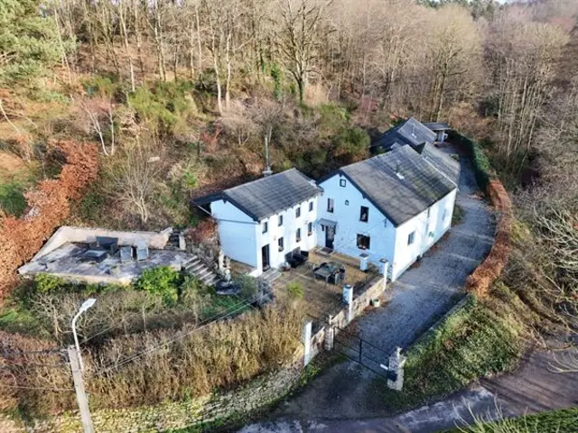Fermette met badhuis en meer. Alle luxe in landelijke setting.