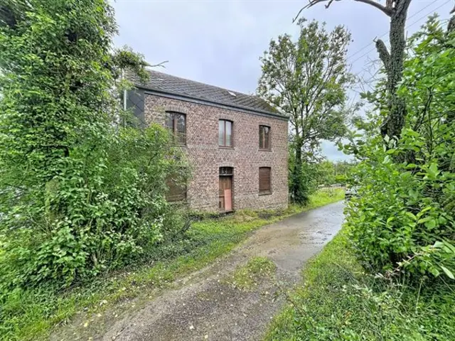 Leuk te renoveren huis aan het einde van een doodlopende weg