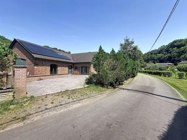 Ruime bungalow met tuin aan de Amblève.