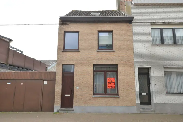 Quietly located house