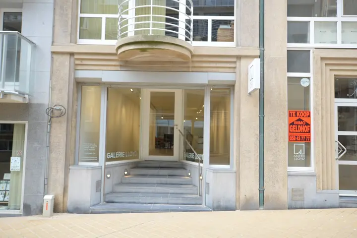 Ground-floor commercial unit in a prime location