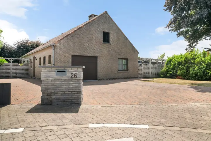 Beautifully located bungalow