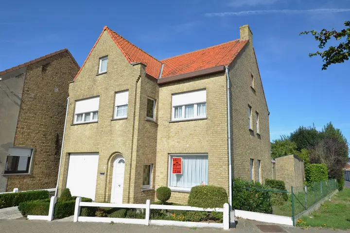 Very spacious house to renovate