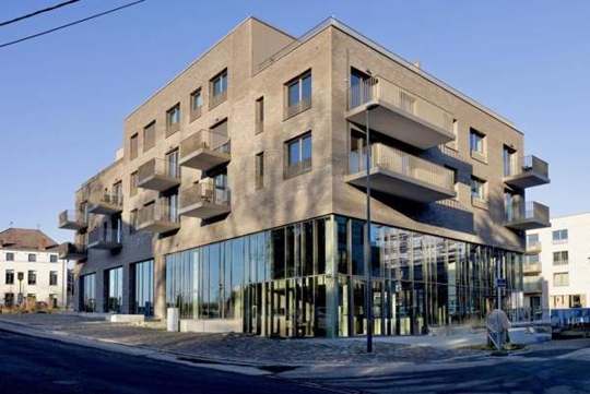 Rez commercial à vendre