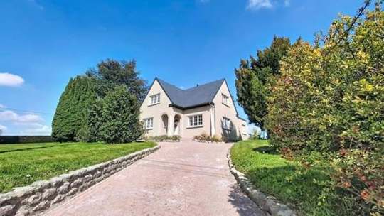 Villa option v.