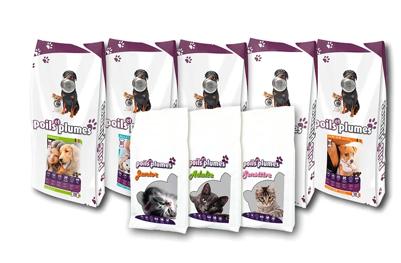 La gamme de croquettes Poils & Plumes pour chiens et chats