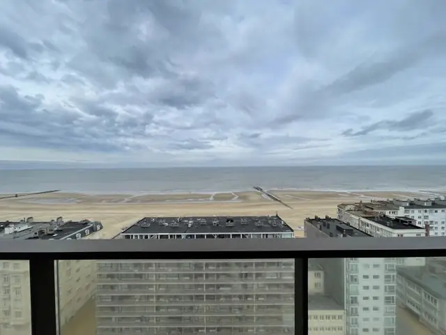 Appartement — Troonstraat , 8400 Oostende